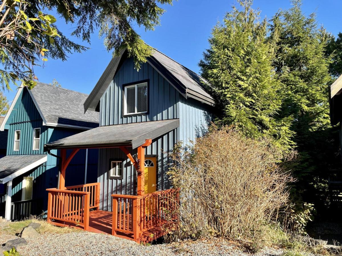 Waterfront Timber Frame Cottage! Юклулет Экстерьер фото