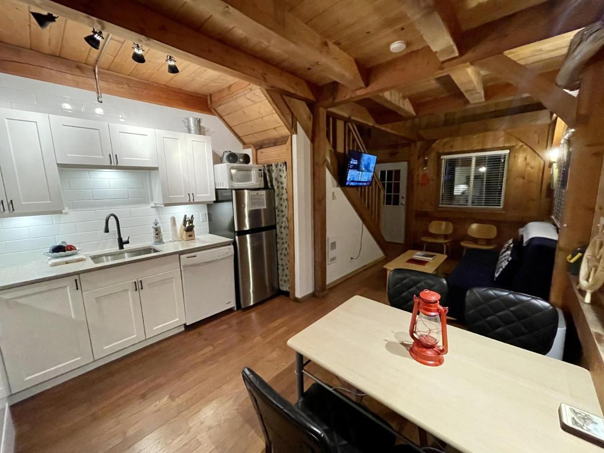 Waterfront Timber Frame Cottage! Юклулет Экстерьер фото
