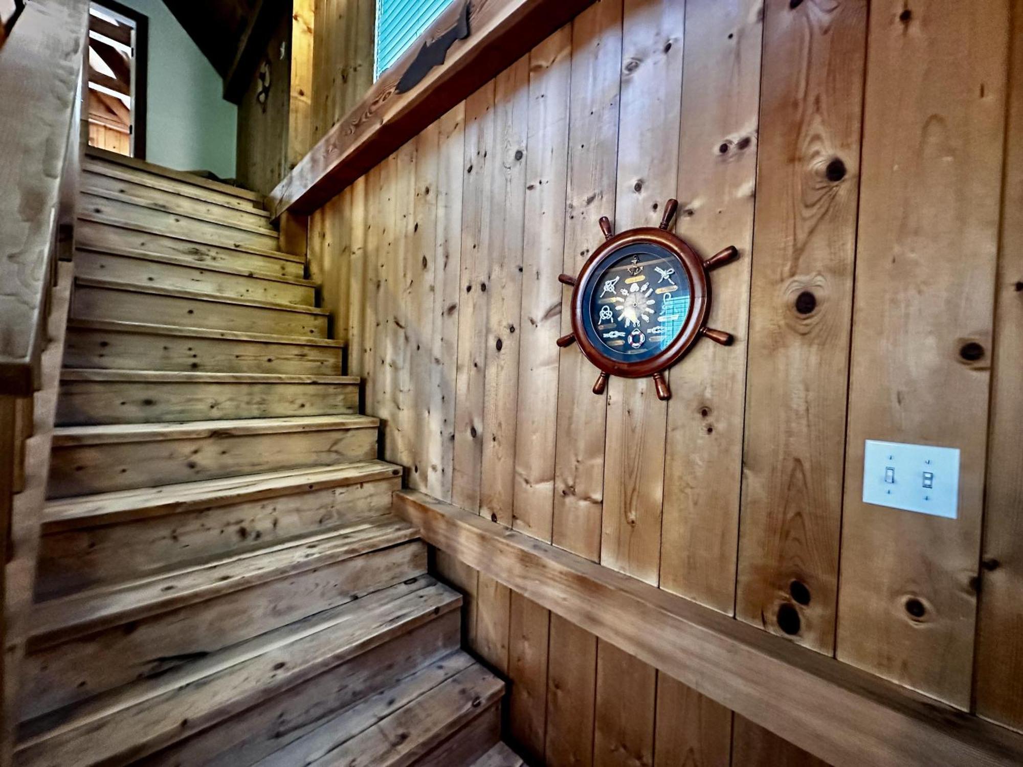 Waterfront Timber Frame Cottage! Юклулет Экстерьер фото